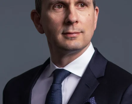 Chris Harvey Named Mayer Brown London Managing Partner