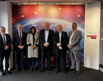Andy Lord Visits Unipart Doncaster to Highlight TfL Rail Supply Chain
